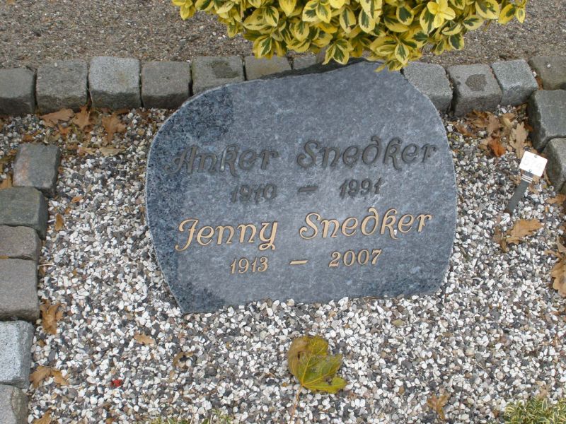 Anker Snedker.JPG